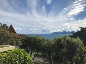 Le St Georges Californie, Appartement-Villa avec Grand Jardin et Vue Mer